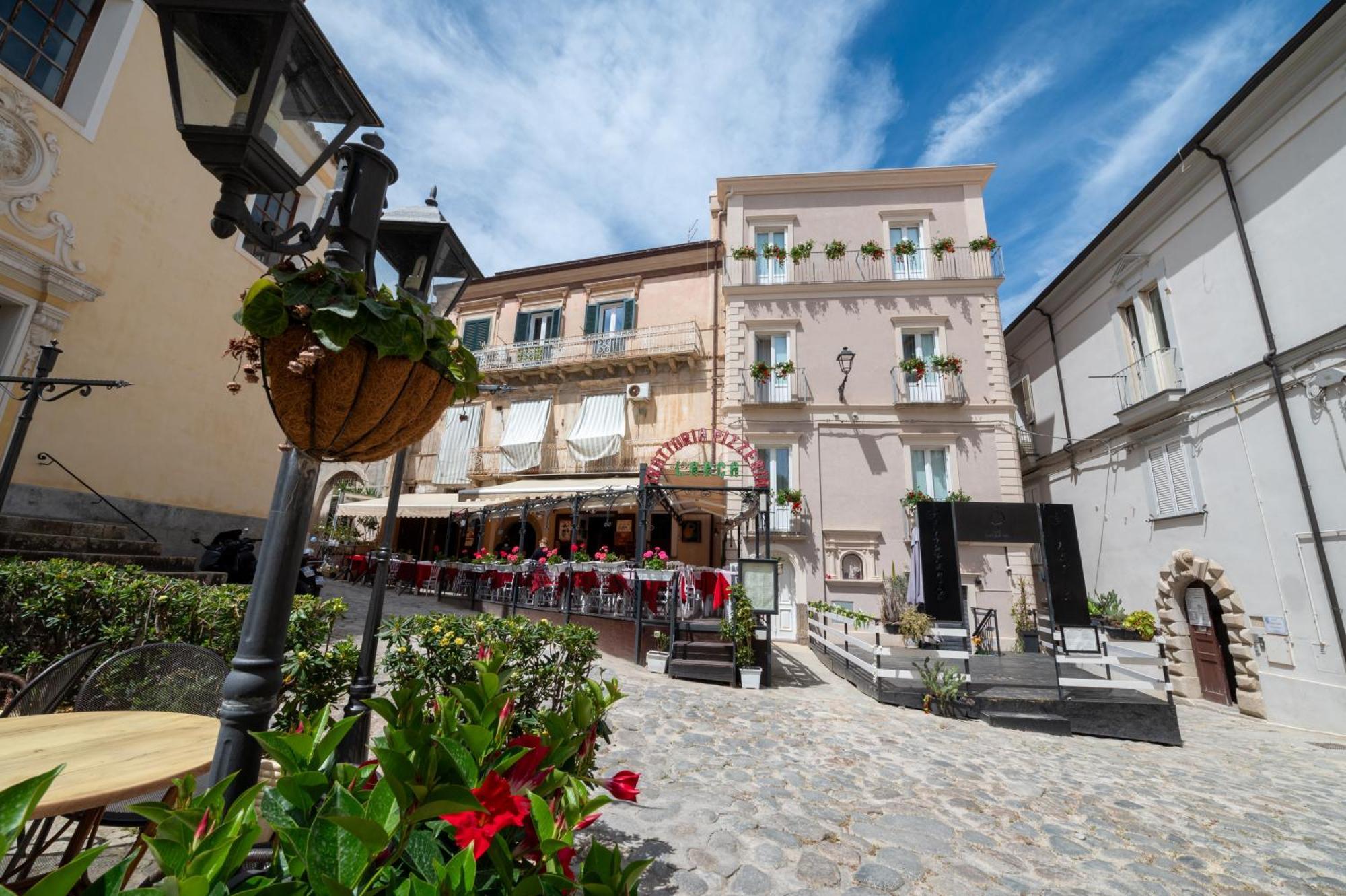 La Divina - Free Parking - Bed & Breakfast Tropea Luaran gambar