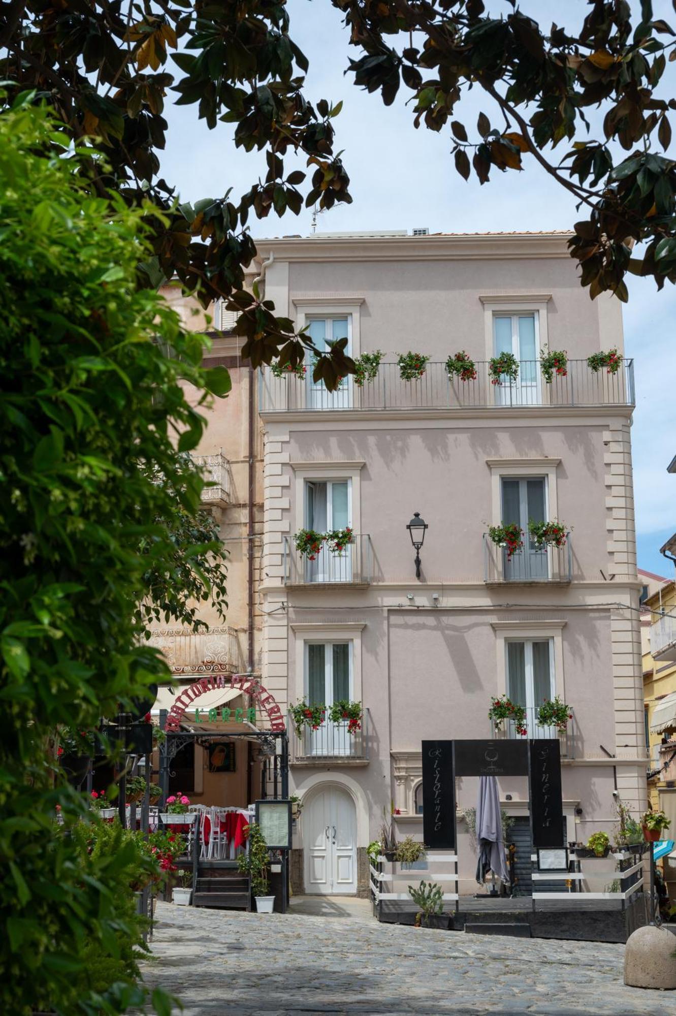La Divina - Free Parking - Bed & Breakfast Tropea Luaran gambar